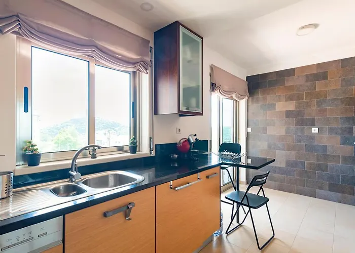 My In - Your Near The With The Castle View! Apartment