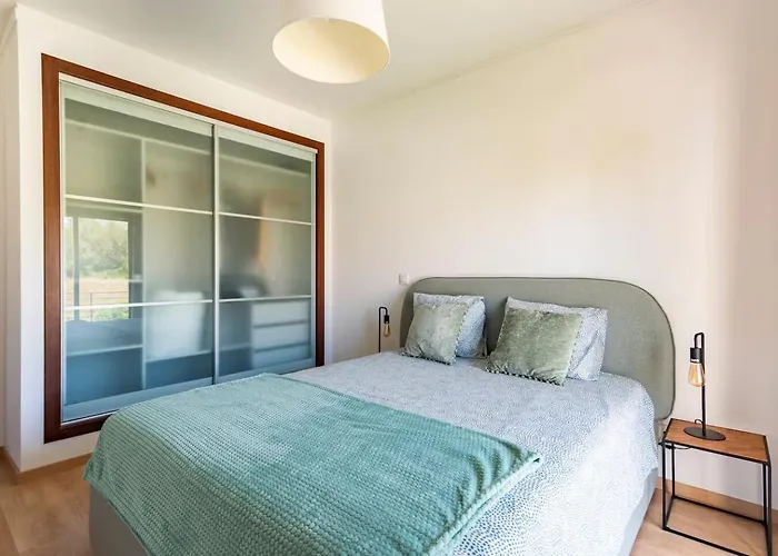 My In - Your Near The With The Castle View! Apartment