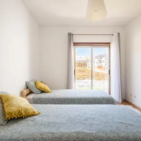 My In - Your Near The With The Castle View! Appartement Sesimbra
